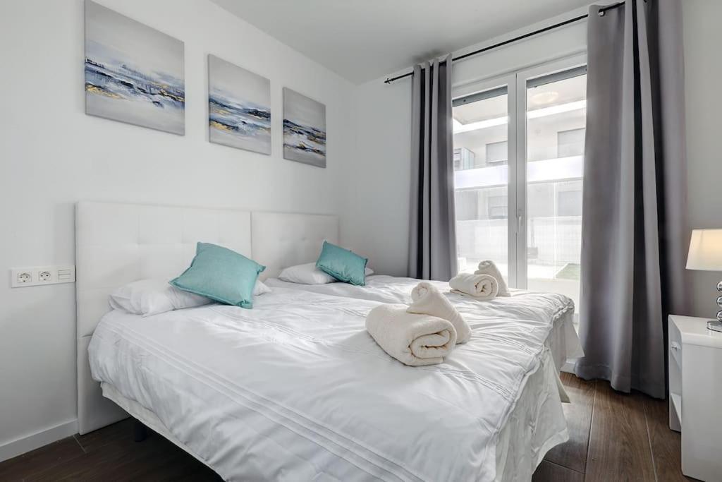 Brand New Modern Ground Floor In With Rooftop Pool And Gym * Marbella