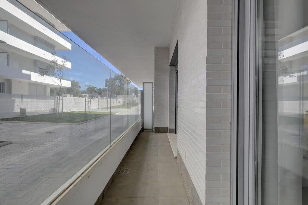 Brand New Modern Ground Floor In With Rooftop Pool And Gym Apartment Marbella